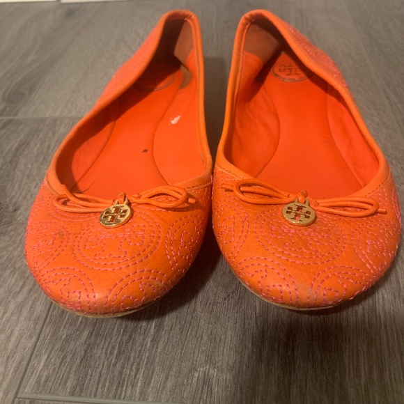 Be summer ready with this cute Tory Burch flats - Picture 5 of 5